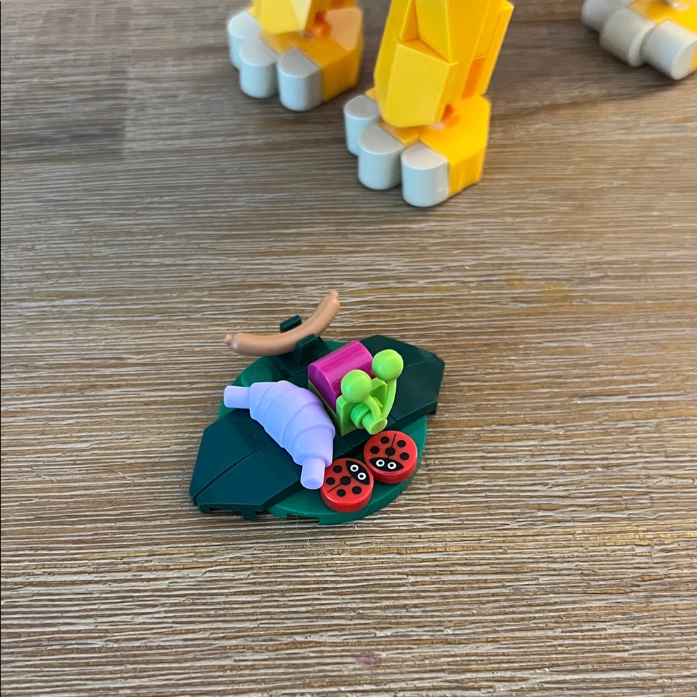 LEGO Disney Simba the Lion King 43243 Already Built - Picture 2 of 8